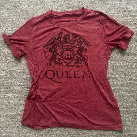 Vintage Tops - Vintage Queen Band Tee Maroon Red
